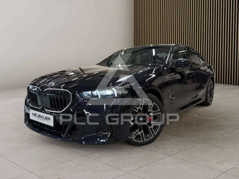 2025 BMW 520