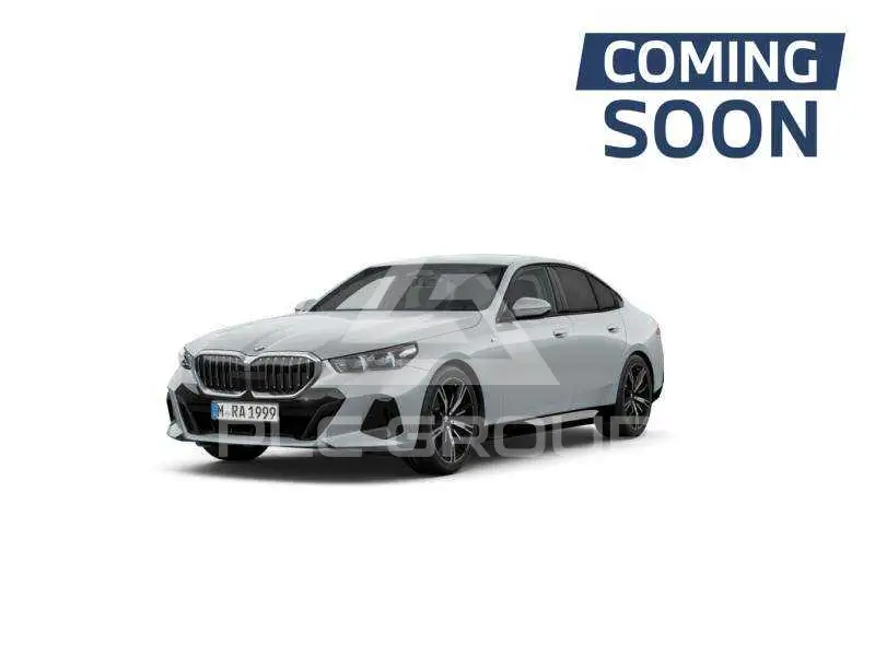 2025 BMW 520