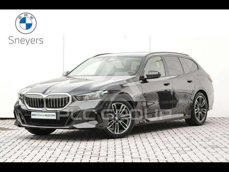 2025 BMW 520