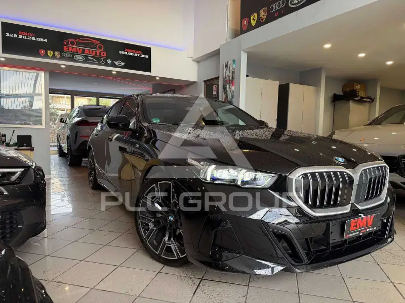 2025 BMW 520