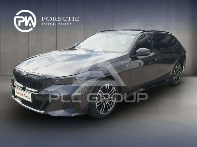 2025 BMW 520