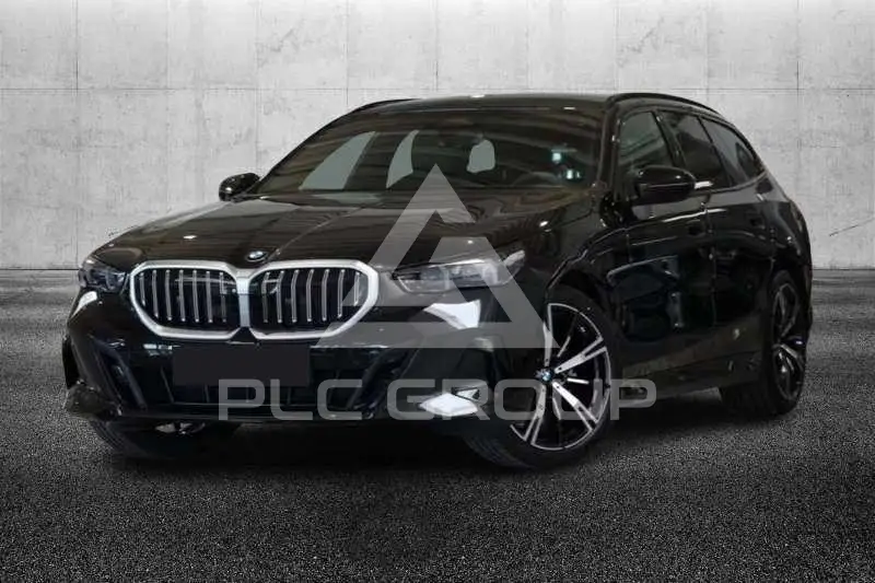 2025 BMW 520