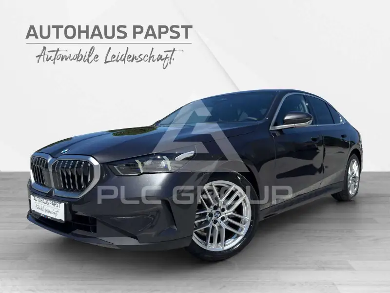 2025 BMW 520