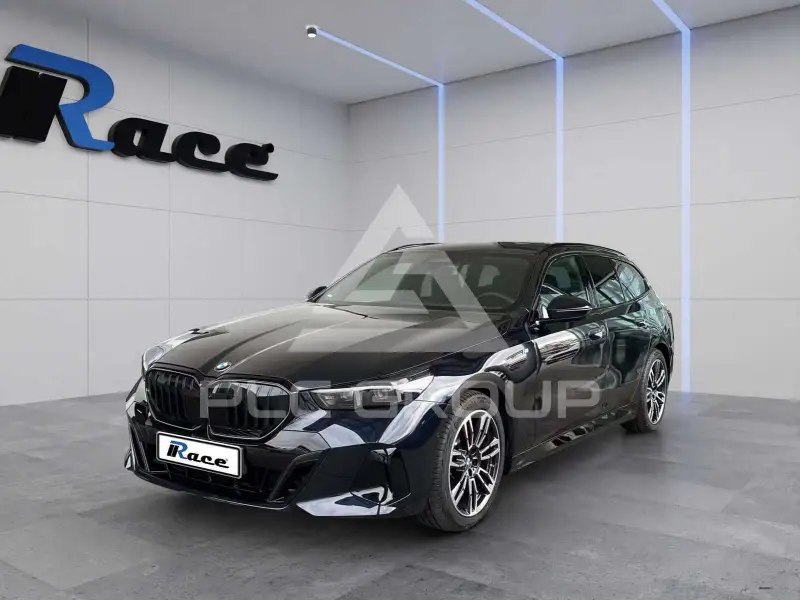 2025 BMW 520