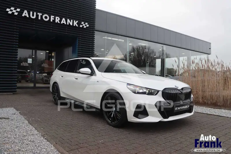 2025 BMW 520