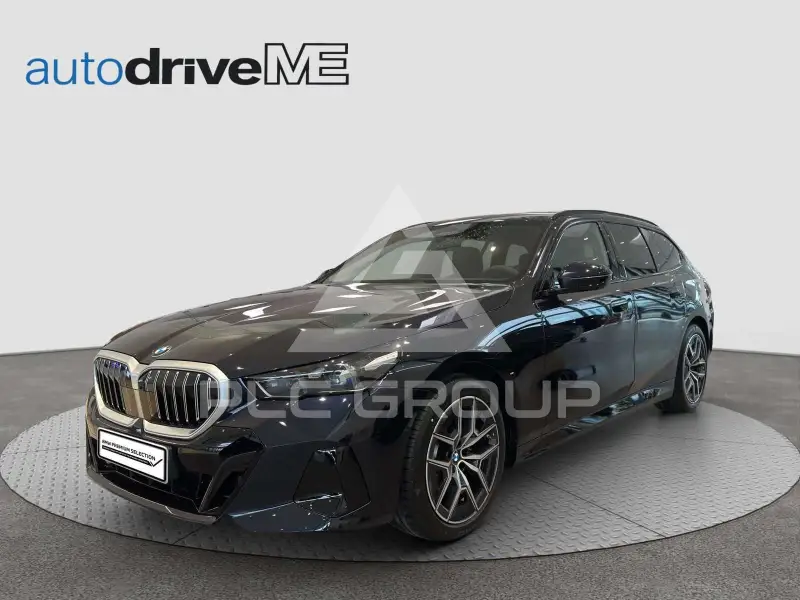 2025 BMW 520
