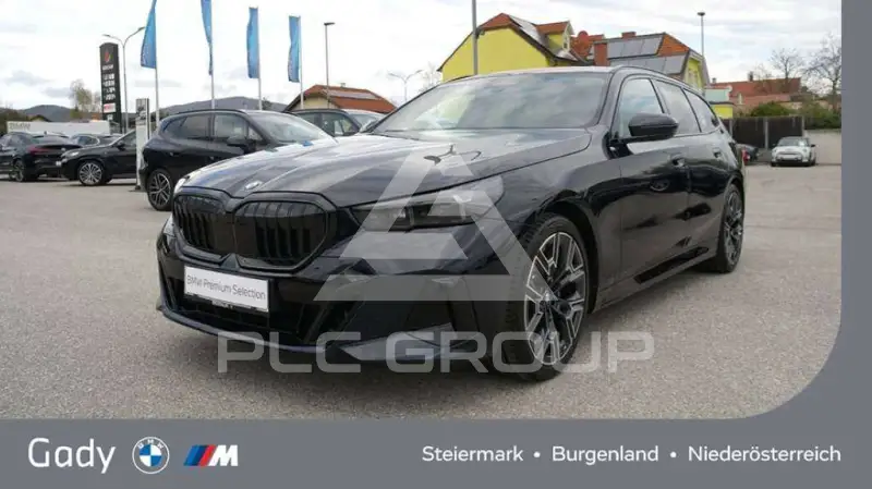 2025 BMW 520