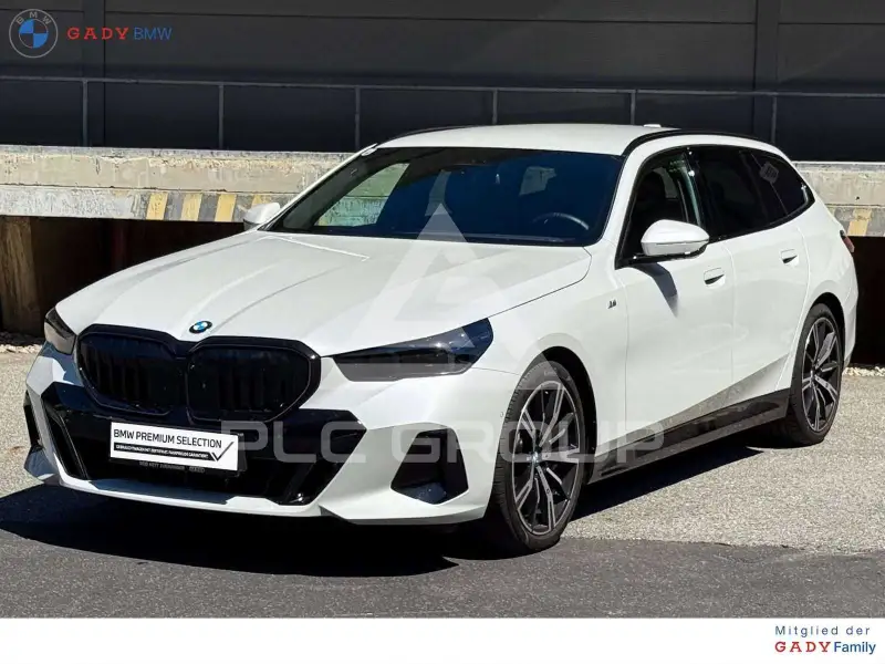 2025 BMW 520