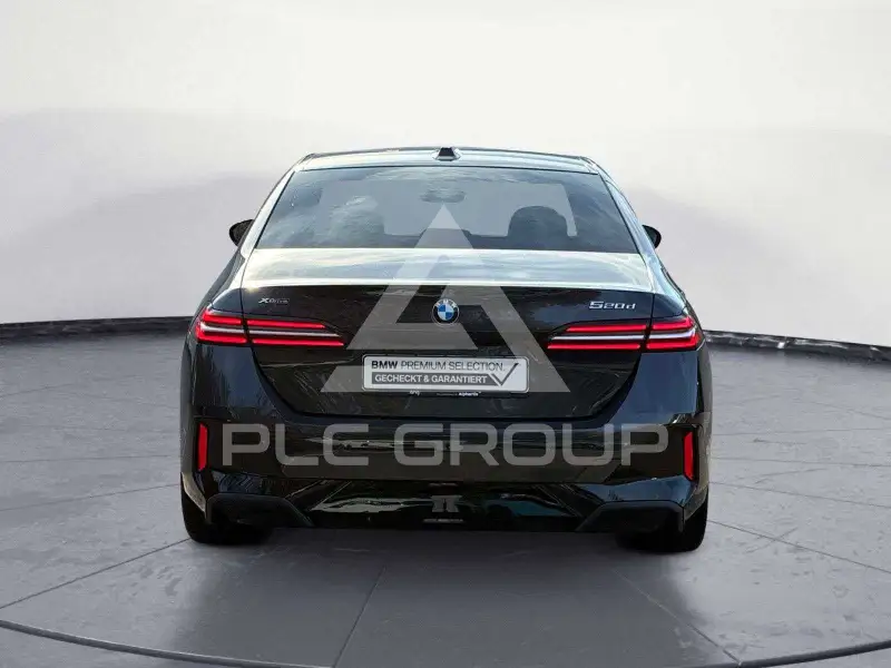 2025 BMW 520