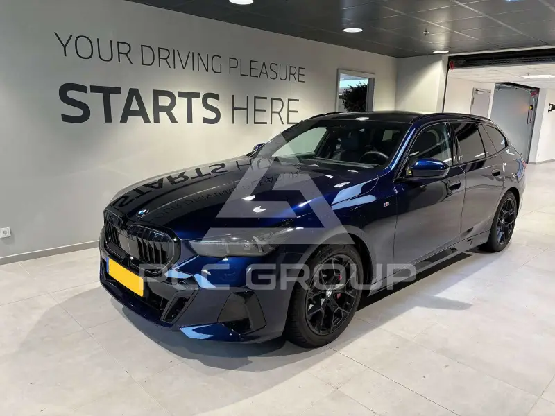 2025 BMW 520