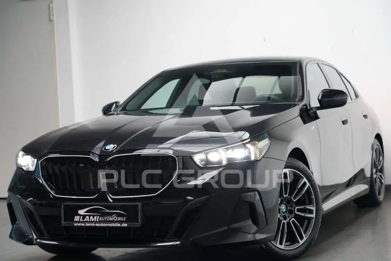 2025 BMW 520