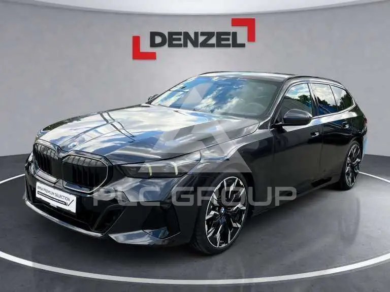 2025 BMW 520