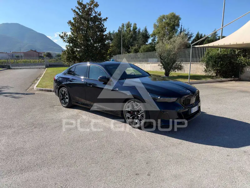 2025 BMW 520