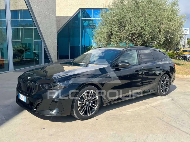 2025 BMW 520