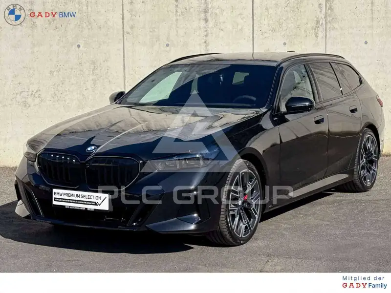 2025 BMW 520