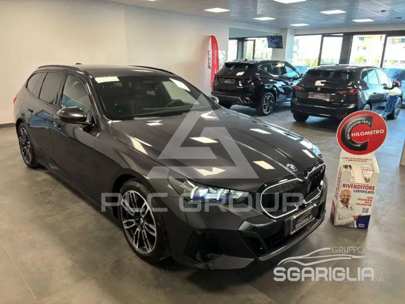 2025 BMW 520