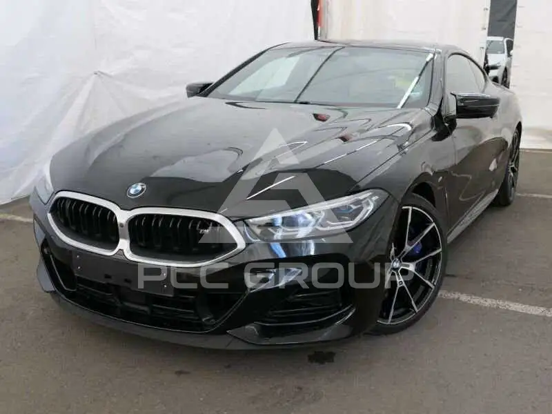 2025 BMW M8