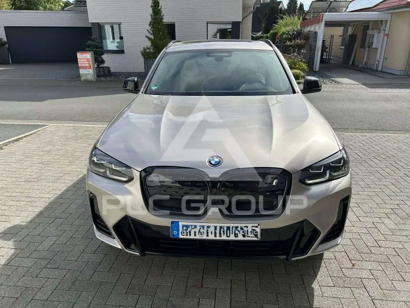 2025 BMW iX