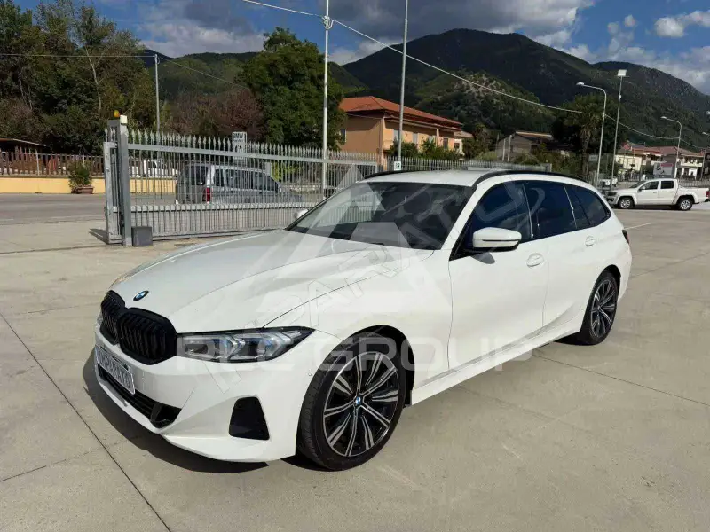 2025 BMW 318