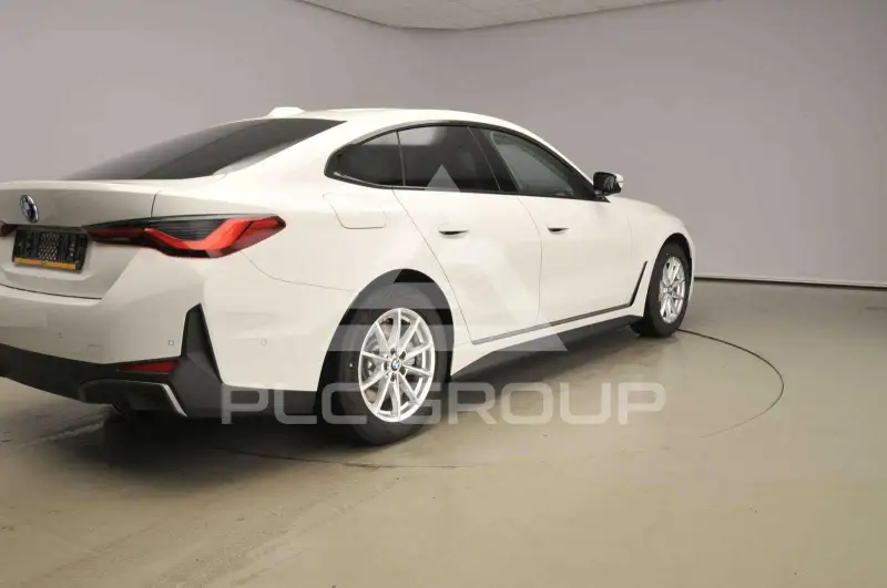 2025 BMW I4