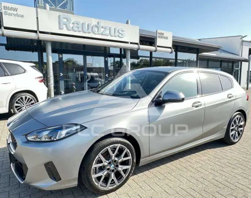 2025 BMW 120