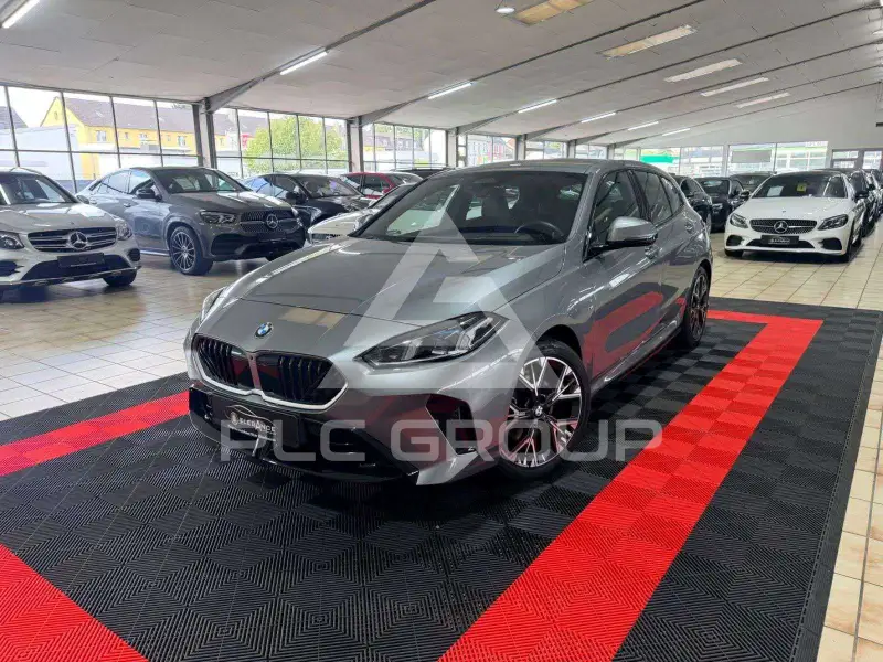 2025 BMW 120