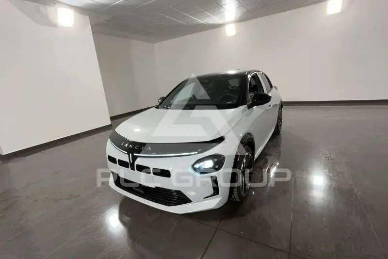 2025 Lancia Y