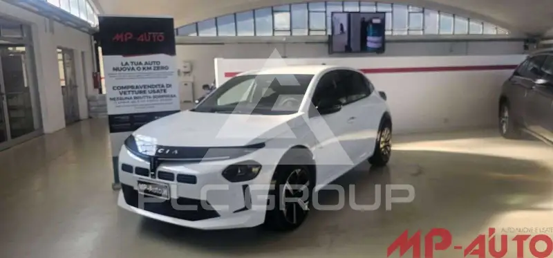 2025 Lancia YPSILON