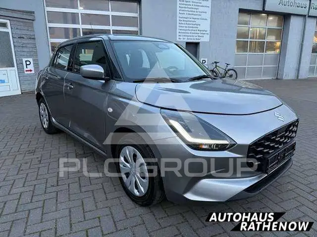 2025 Suzuki SWIFT