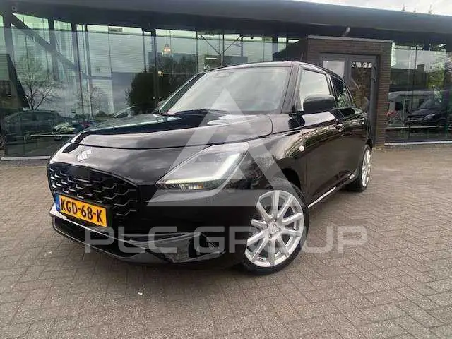 2025 Suzuki SWIFT