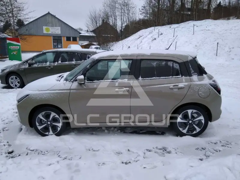 2025 Suzuki SWIFT