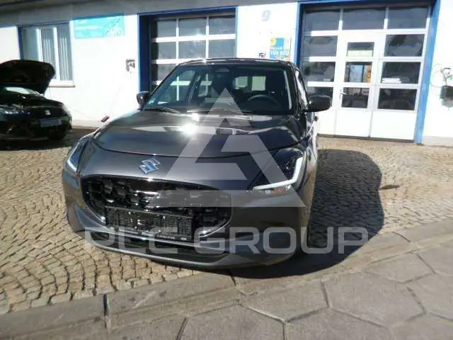 2025 Suzuki SWIFT