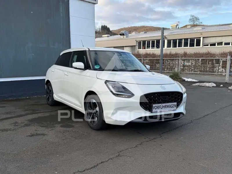 2025 Suzuki SWIFT