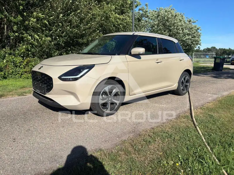2025 Suzuki SWIFT