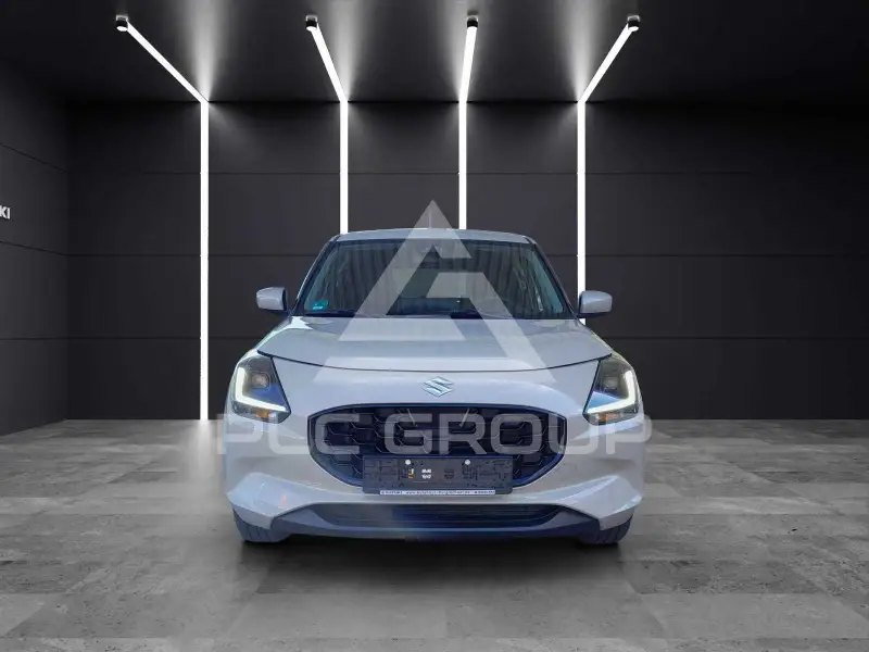2025 Suzuki SWIFT