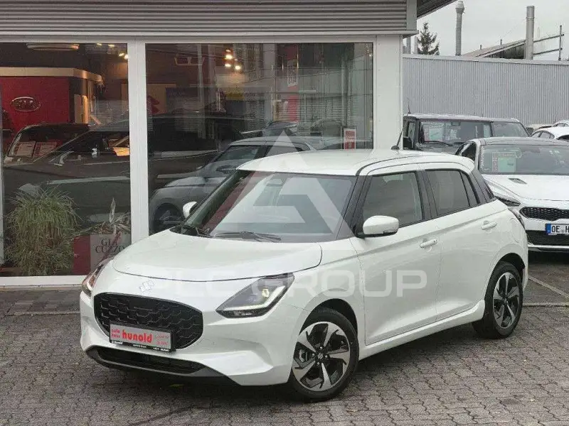 2025 Suzuki SWIFT