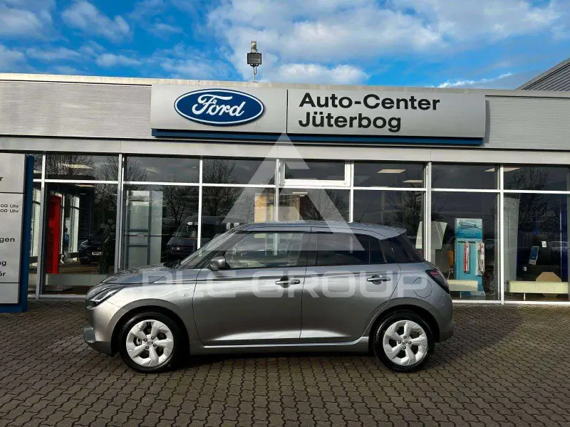 2025 Suzuki SWIFT