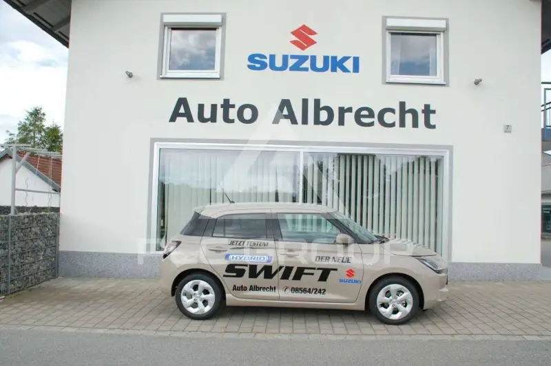 2025 Suzuki SWIFT