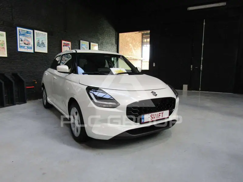 2025 Suzuki SWIFT