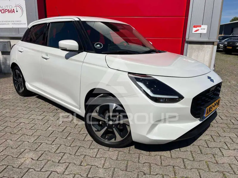 2025 Suzuki SWIFT