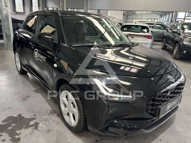 2025 Suzuki SWIFT