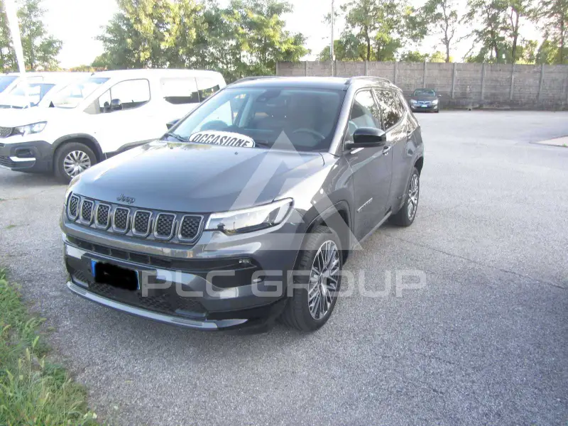 2025 Jeep COMPASS