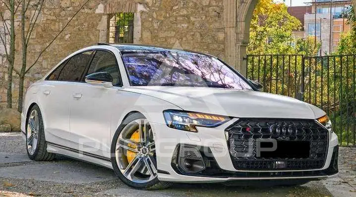 2025 Audi S8