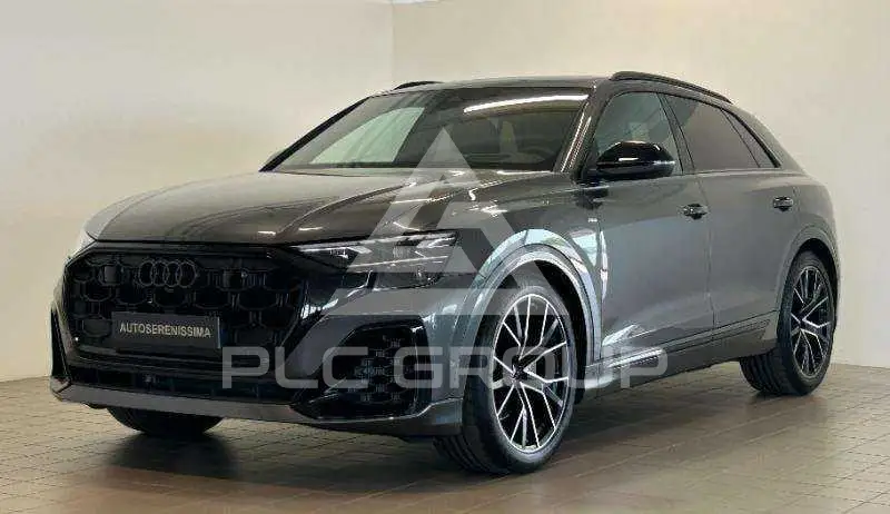 2025 Audi Q8