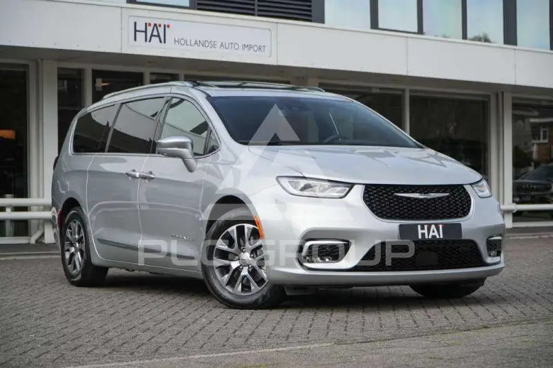 2025 Chrysler PACIFICA