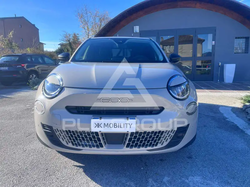 2025 Fiat 600