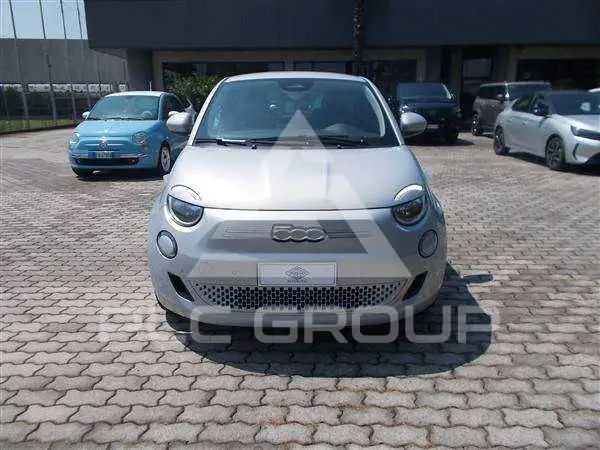 2025 Fiat 500