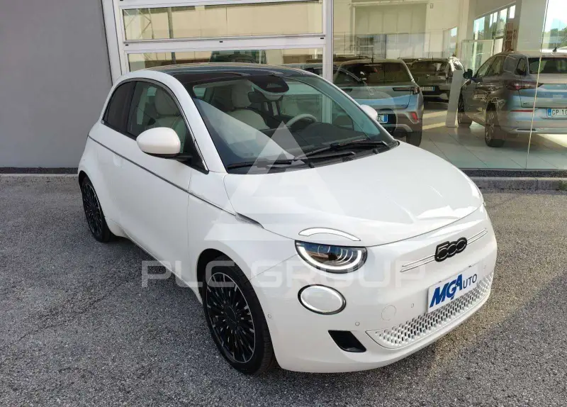 2025 Fiat 500
