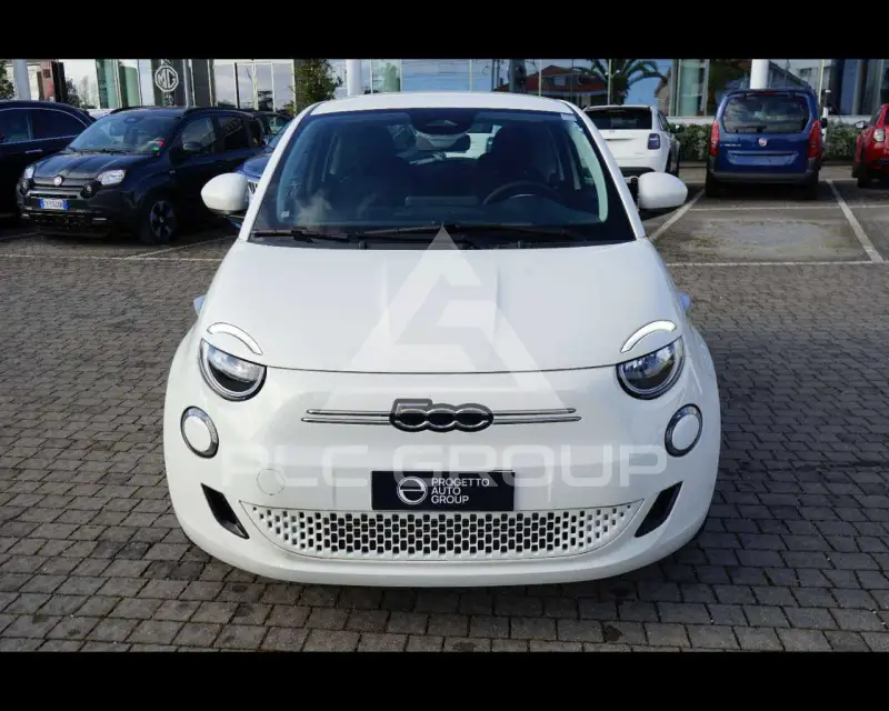 2025 Fiat 500