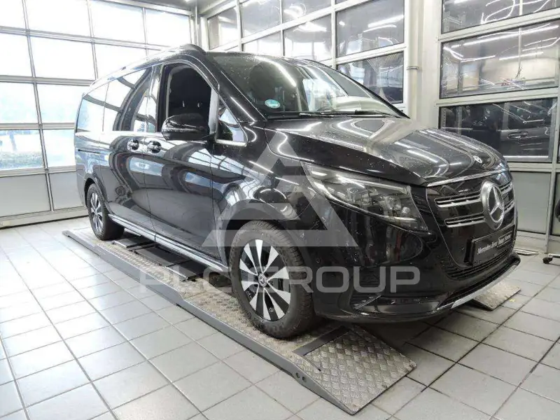 2025 Mercedes Benz EQV